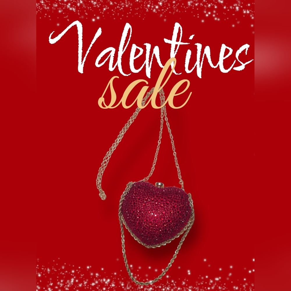 NWOT - Red Heart Shaped Rhinestone Clutch Purse